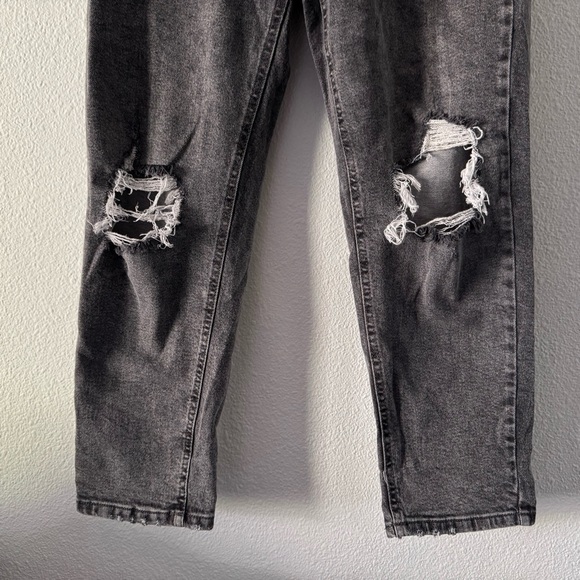 Highest Rise Distressed Mom Jeans Size 10 Black Grunge Aesthetic Ripped Retro - Picture 4 of 16